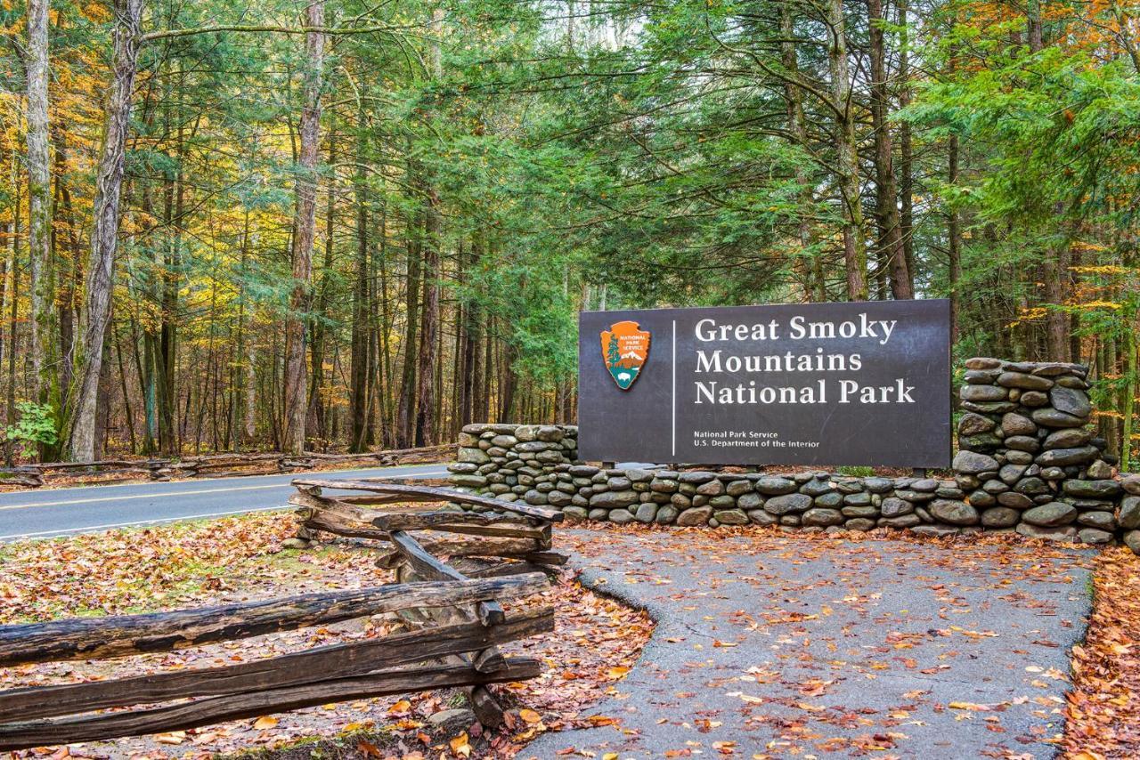 Вилла Mountain Charm Гатлинбург Экстерьер фото